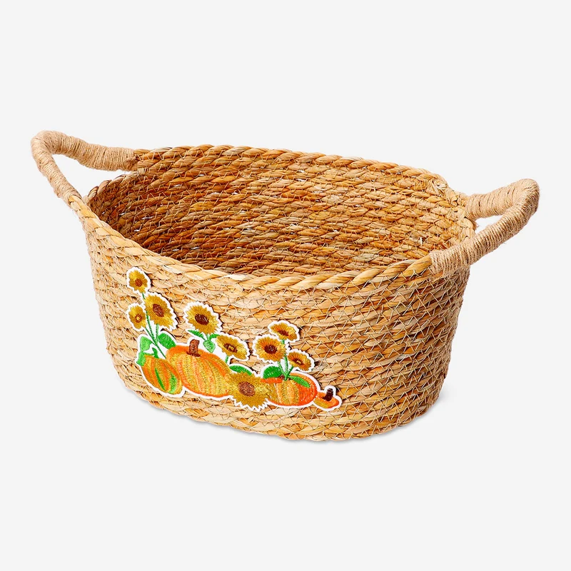 Woven basket with embroidered motif - 21x41 cm
