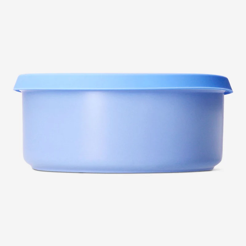 Blue ceramic food container with silicone lid - 19 cm