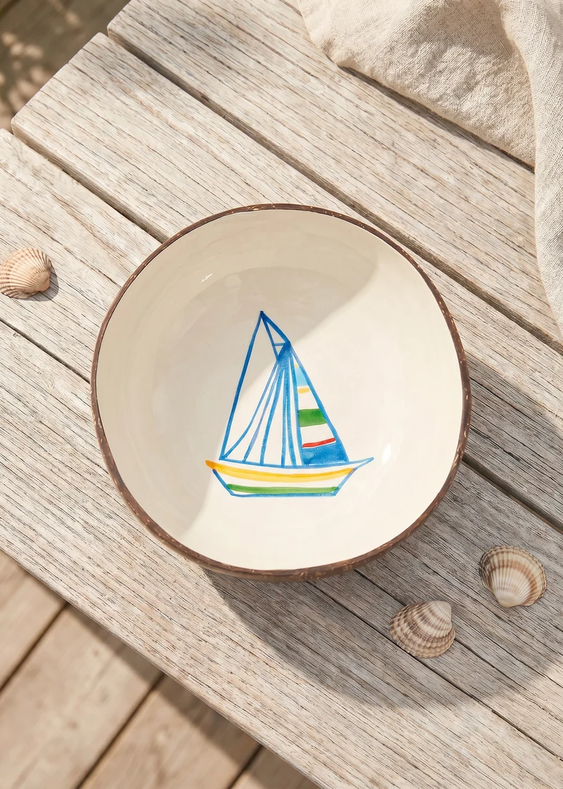 Hand-painted coconut bowl with boat motif - 13 cm