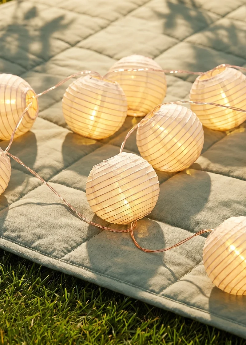 Outdoor string lights - Striped fabric balls