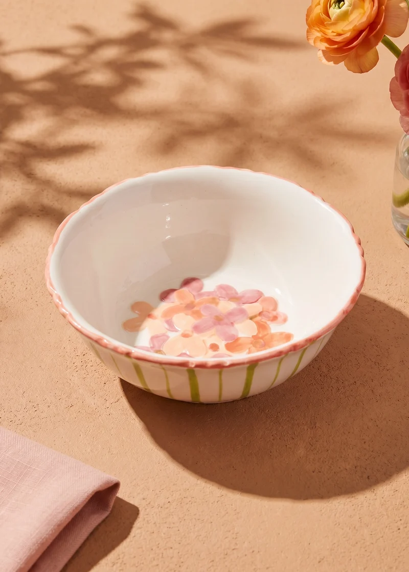 Ceramic bowl with hand-painted flower design - 12 cm