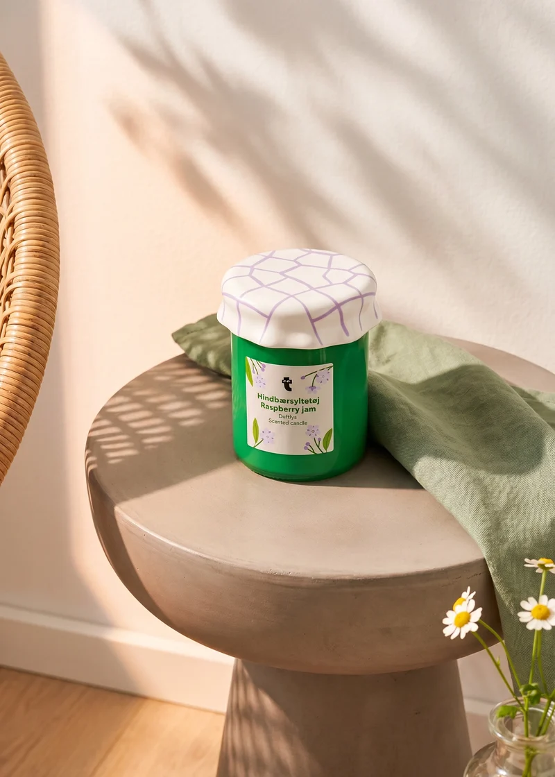 Candle shaped as jam jar - Raspberry jam fragrance