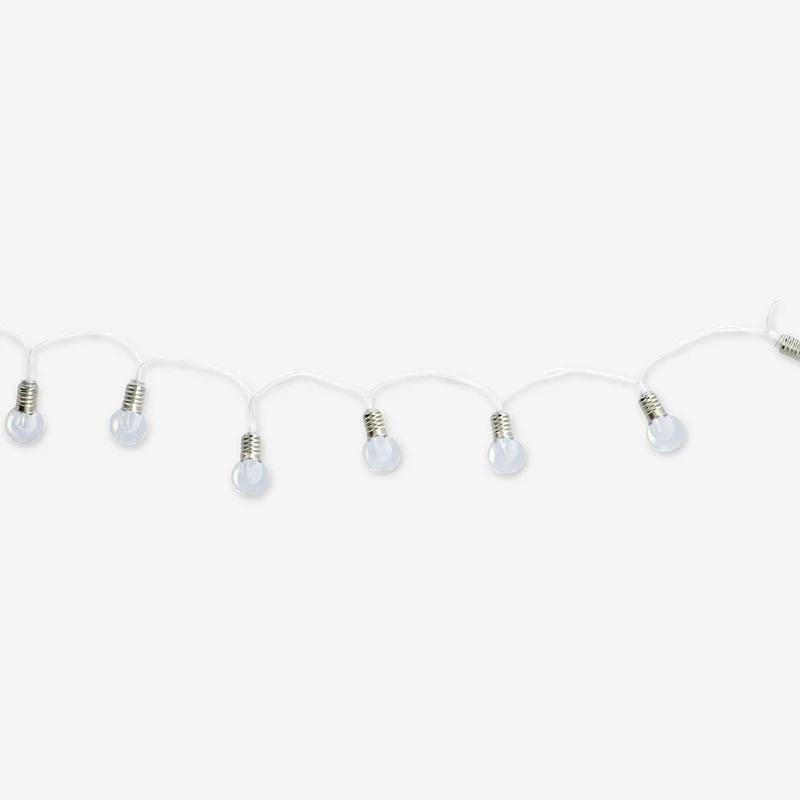 Outdoor string lights - Clear bulbs