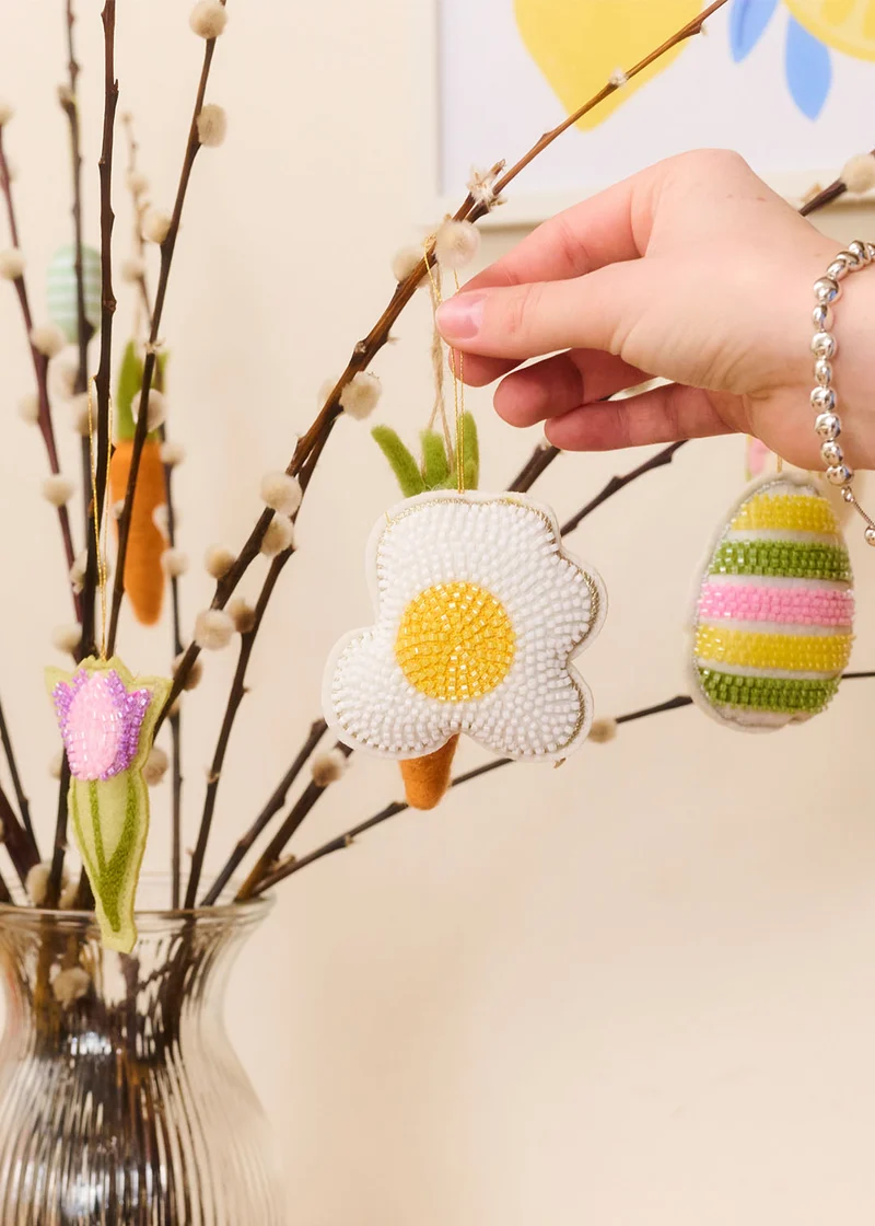 Hanging ornament - Fried egg with beads