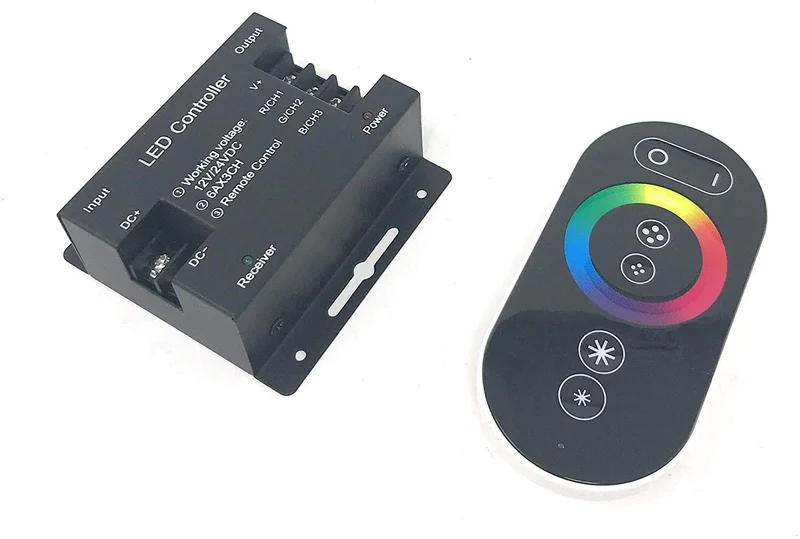Centralina Con Telecomando Multi Touching Per Controllare Strisce Led RGB