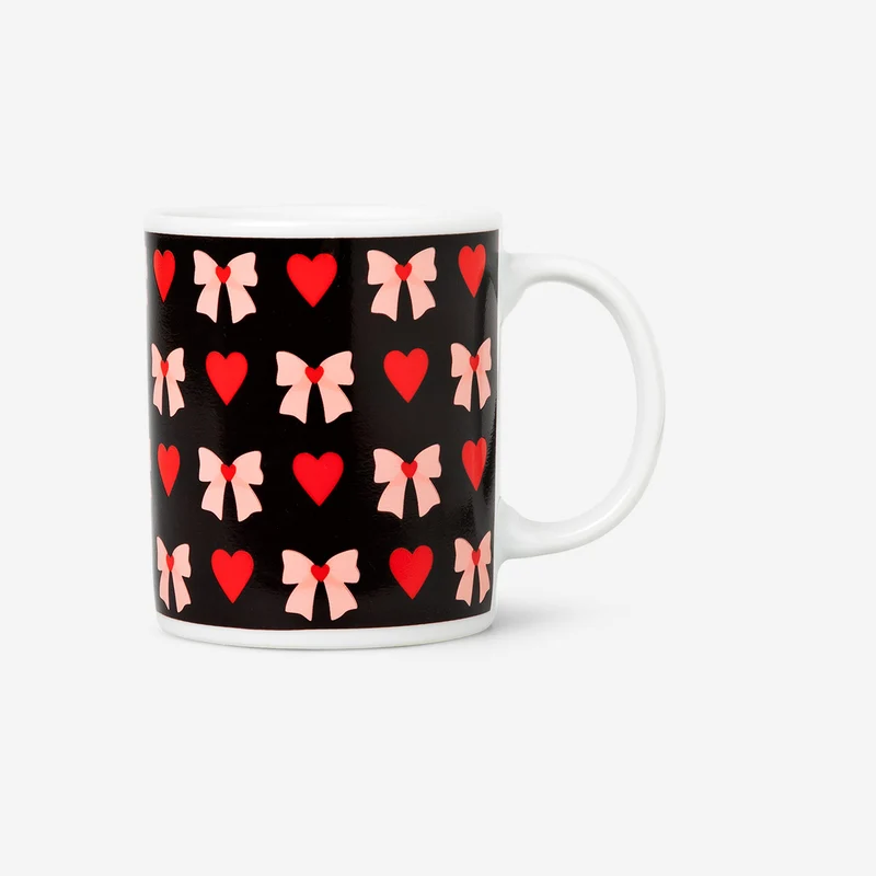 Magic colour changing mug with hearts - 320 ml