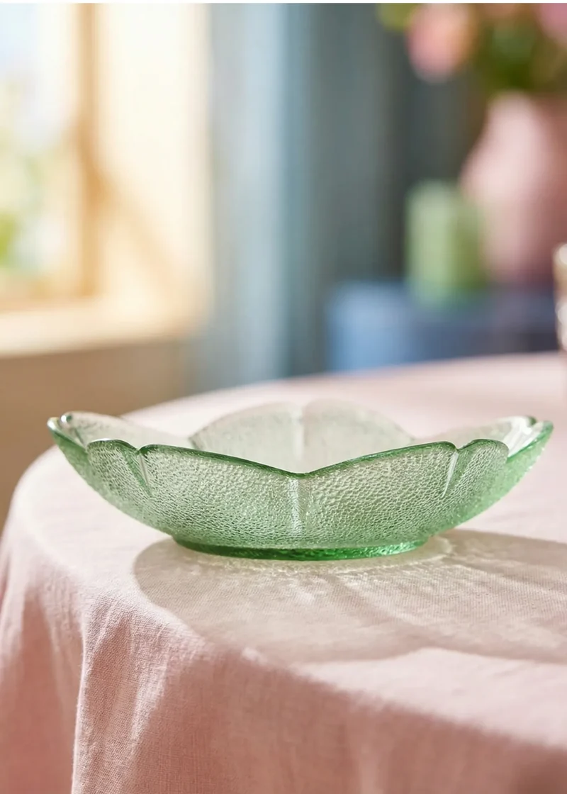 Green flower plate - 17 cm