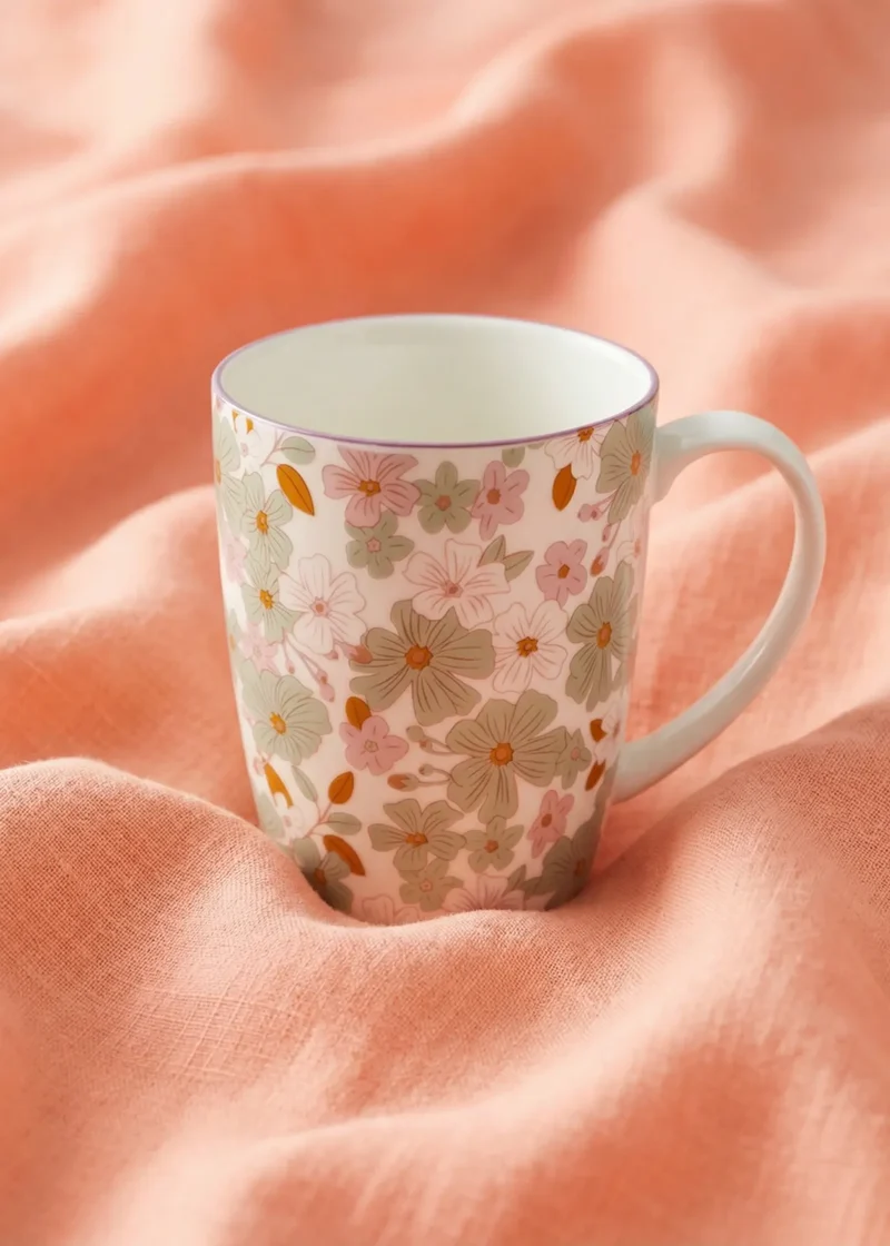 Mug with flowers - 330 ml