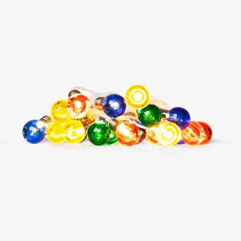 String lights suitable for outdoor use. 390 cm