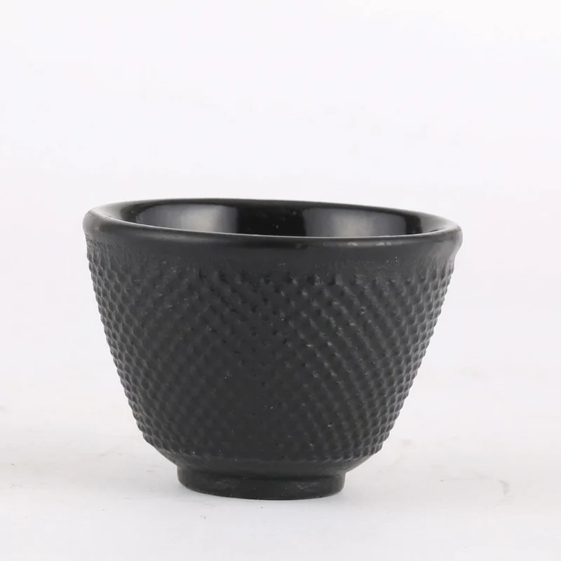 Japanese‑style Cast Iron Teapot with Stainless Steel Infuser — 300ml