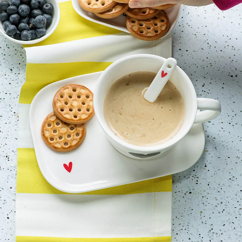 Piatto per Tazze Colazione Cuore Rosso